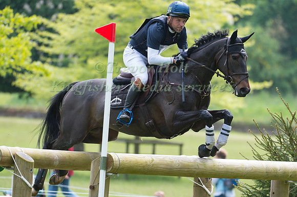 Carlos  Parro (BRA) riding  Mill Dancer