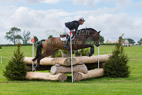 JESSE CAMPBELL RIDING  DIACHELLO