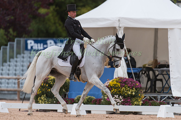 Tim Price of New Zealand riding Lord of the Owls