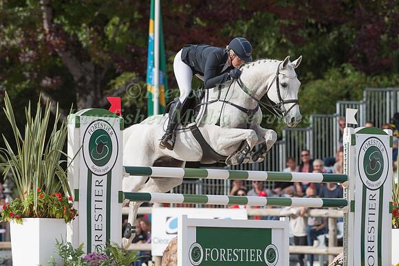 ISABEL ENGLISH (AUS) AND FELDALE MOUSE