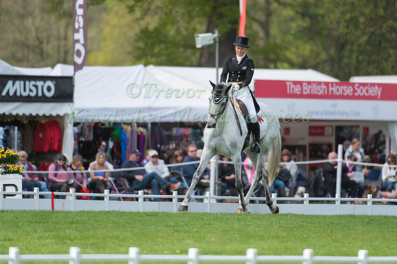 Jonelle  Price (NZL) riding Faerie Dianimo