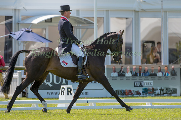 Oliver Townend (GBR) riding Lanfranco