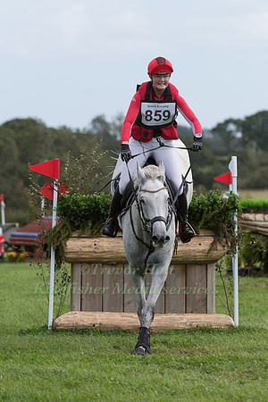 SARA BECH STROM RIDING  DICTE ALDRUP