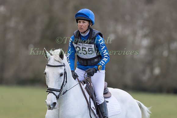 CAROLYNE RYAN-BELL  RIDING  BALLYMOON DIAMOND
