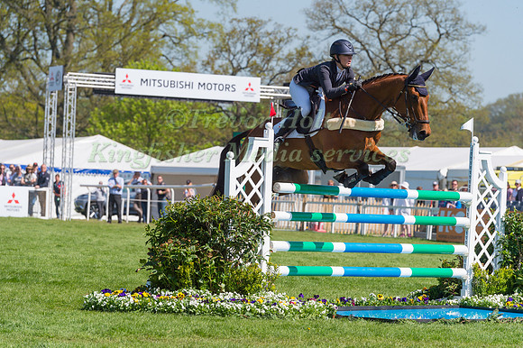 ALICIA HAWKER  (GBR) RIDING  CHARLES RR