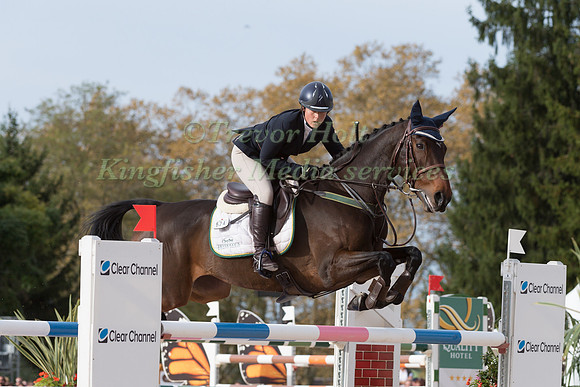 KIRSTY JOHNSTON (GBR) AND CLASSIC VI