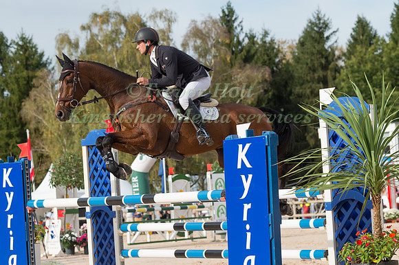 JAMES AVERY (NZL) AND MR SNEEZY
