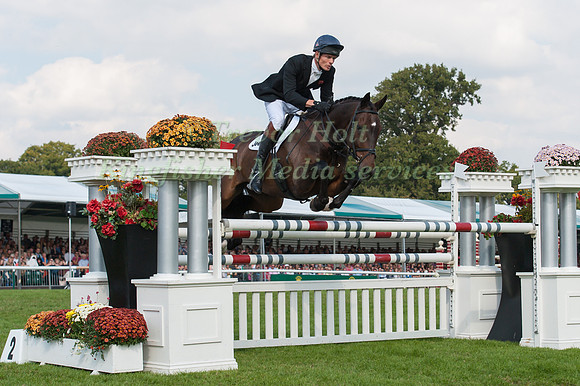 William Fox-Pitt riding Bay My Hero in the Show Jumping Phase