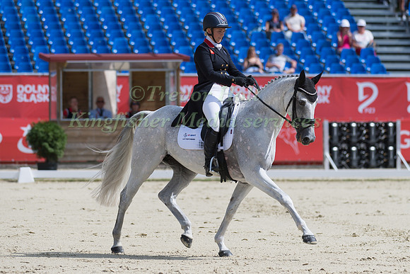 GEMMA TATTERSALL (GBR) AND  QUICKLOOK V