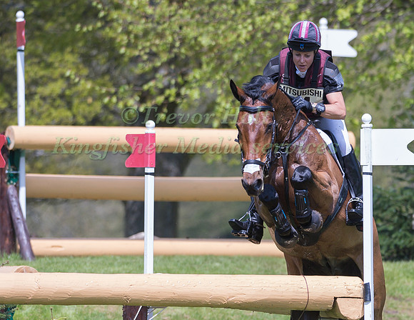 SARAH BULLIMORE  (GBR) RIDING  REVE DU ROUET