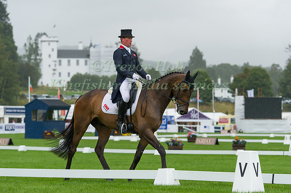 OLIVER TOWNEND (GBR) RIDING GORTGLAS CRAZY LOVE