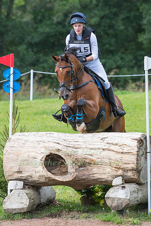 OLIVER JACKSON RIDING  VIKTOR KRUM