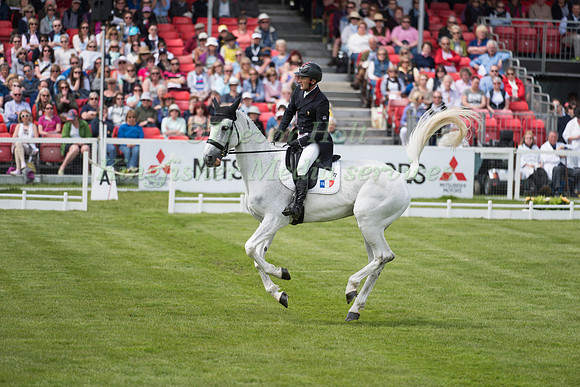 Rodolphe Scherer of France riding Makara de Montieger