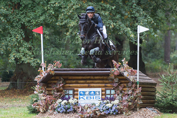 Jonathan Paget of New Zealand riding  ANGUS BLUE