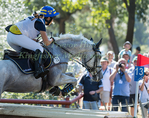 Louise Romeike (SWE) and Waikiki