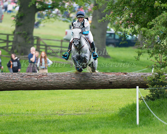 Dani Evans (GBR) riding Smart Time