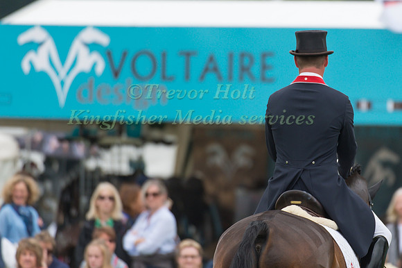 Oliver Townend (GBR) riding Note Worthy