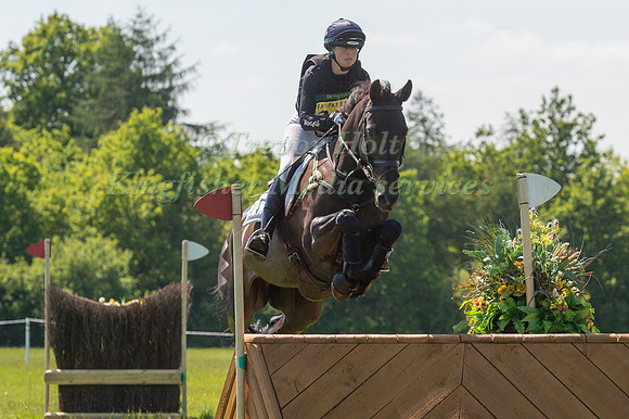 PIGGY FRENCH AND CASTLETOWN CLOVER