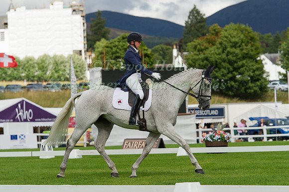 FRANKY REID-WARRILOW (GBR) RIDING WITH LOVE