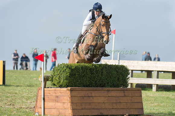 Pippa Funnell (GBR) riding Billy Walk On